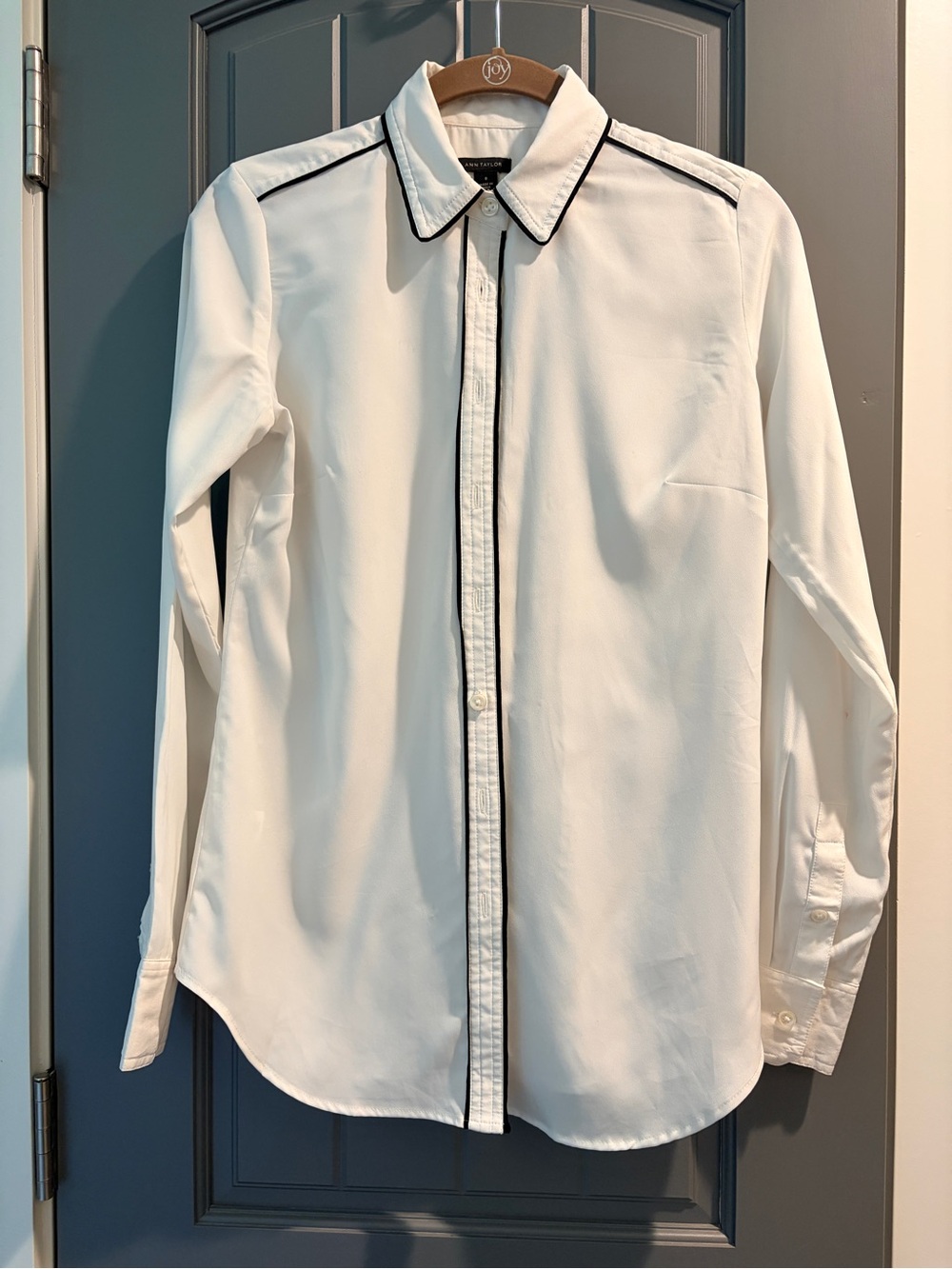 Ann Taylor White Button-Front Shirt with Black Piping